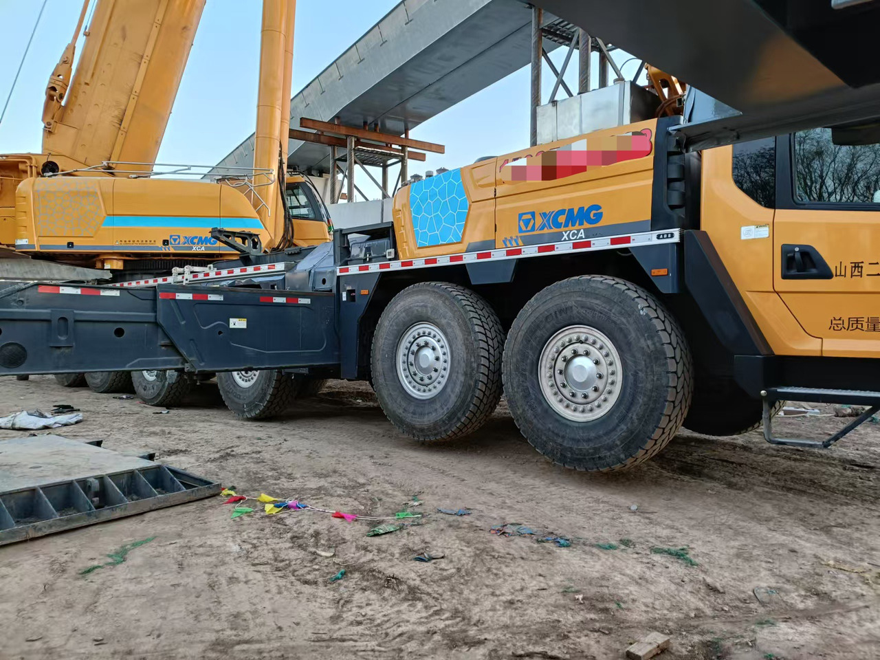 XCMG Official Used 460t All Terrain Crane XCA460 Hydraulic Truck Crane Hot Sale - Maastikukraana: pilt 5 XCMG Official Used 460t All Terrain Crane XCA460 Hydraulic Truck Crane Hot Sale - Maastikukraana: pilt 5