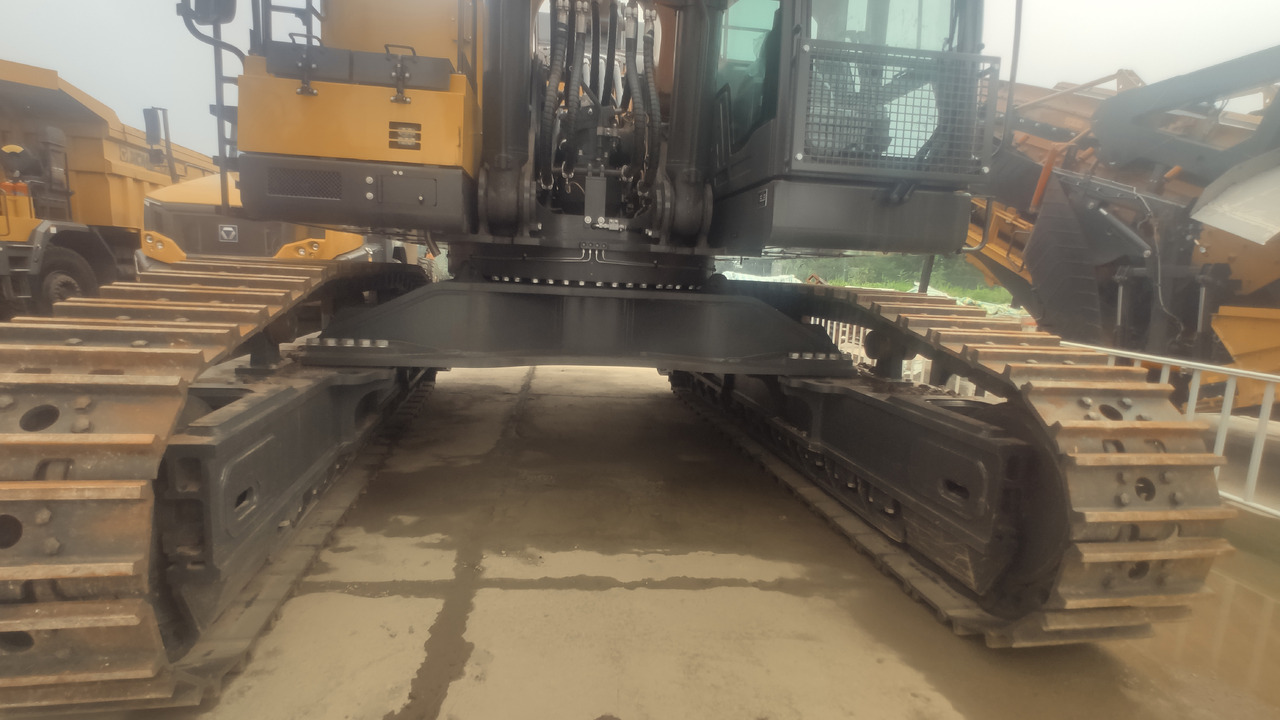 XCMG Official Used Heavy Duty Crawler Excavators XE1050 100Ton Mine Excavator For Sale - Lintekskavaator: pilt 5 XCMG Official Used Heavy Duty Crawler Excavators XE1050 100Ton Mine Excavator For Sale - Lintekskavaator: pilt 5