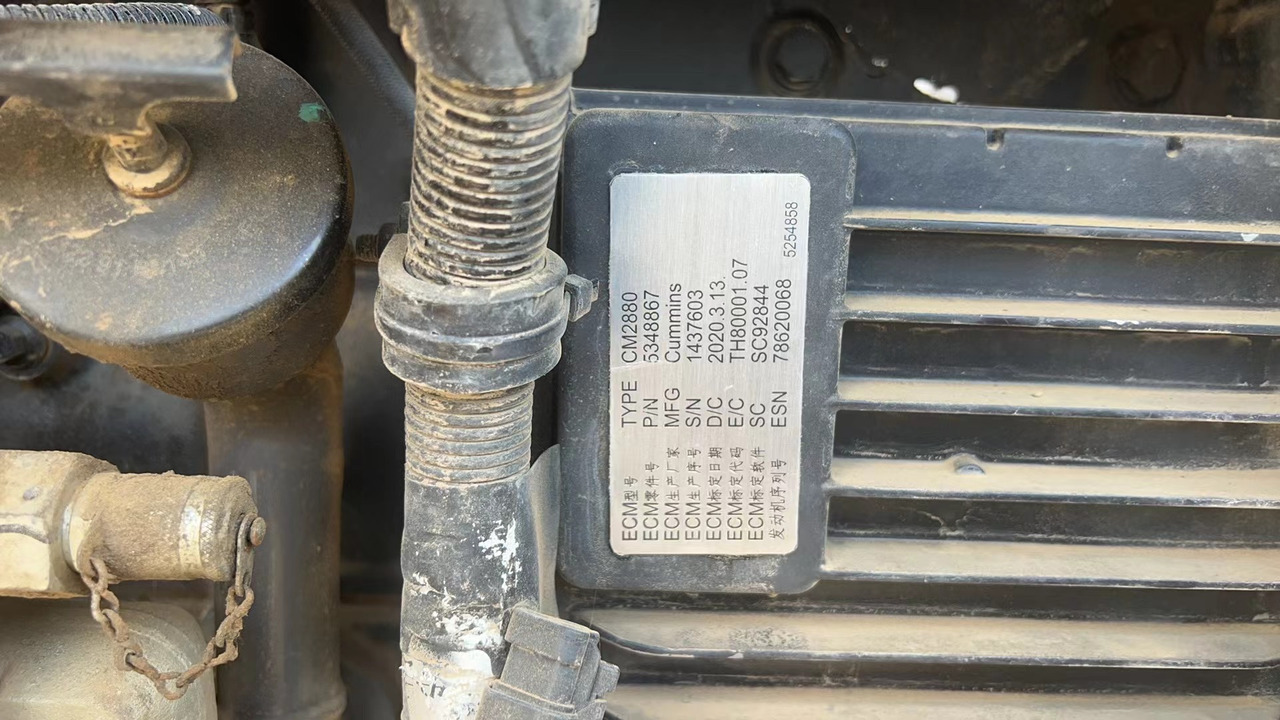 XCMG Official Used Horizontal Directional Drilling Machine XZ320D Hot Sale - Suunatav sisetreimismasin: pilt 4 XCMG Official Used Horizontal Directional Drilling Machine XZ320D Hot Sale - Suunatav sisetreimismasin: pilt 4