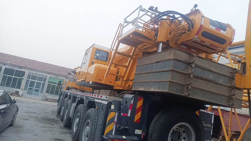 XCMG Official Used Pickup Truck Crane XCA130L7_1 300ton Truck Crane Price - Maastikukraana: pilt 2 XCMG Official Used Pickup Truck Crane XCA130L7_1 300ton Truck Crane Price - Maastikukraana: pilt 2