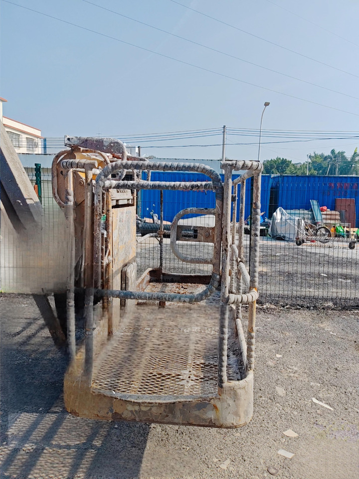 XCMG Official Used Self Propelled Aerial Work Platform 28m XGS28 Hydraulic Lift Cherry Picker - Teleskooppoom: pilt 5 XCMG Official Used Self Propelled Aerial Work Platform 28m XGS28 Hydraulic Lift Cherry Picker - Teleskooppoom: pilt 5
