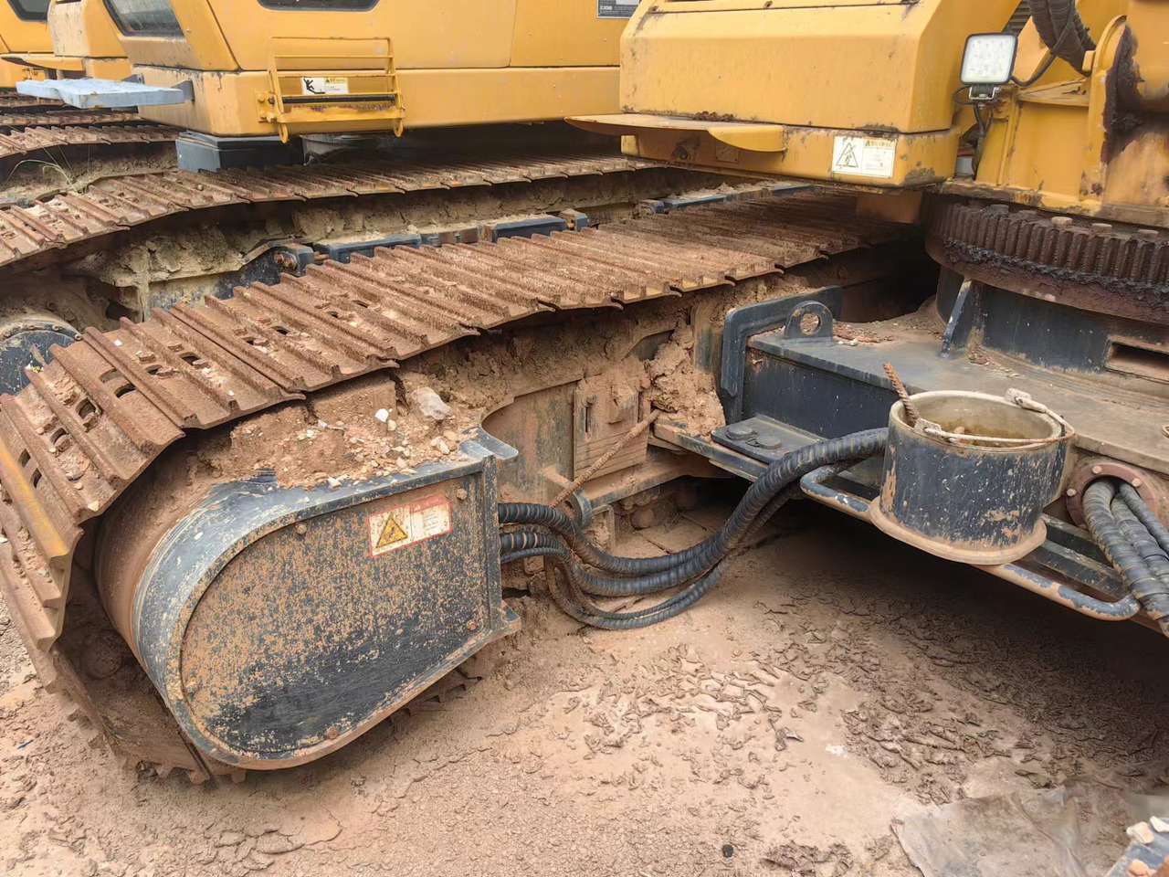 XCMG Official Used Telescopic Crawler Cranes XGC25T Small Hydraulic Crane Price For Sale - Roomikkraana: pilt 4 XCMG Official Used Telescopic Crawler Cranes XGC25T Small Hydraulic Crane Price For Sale - Roomikkraana: pilt 4