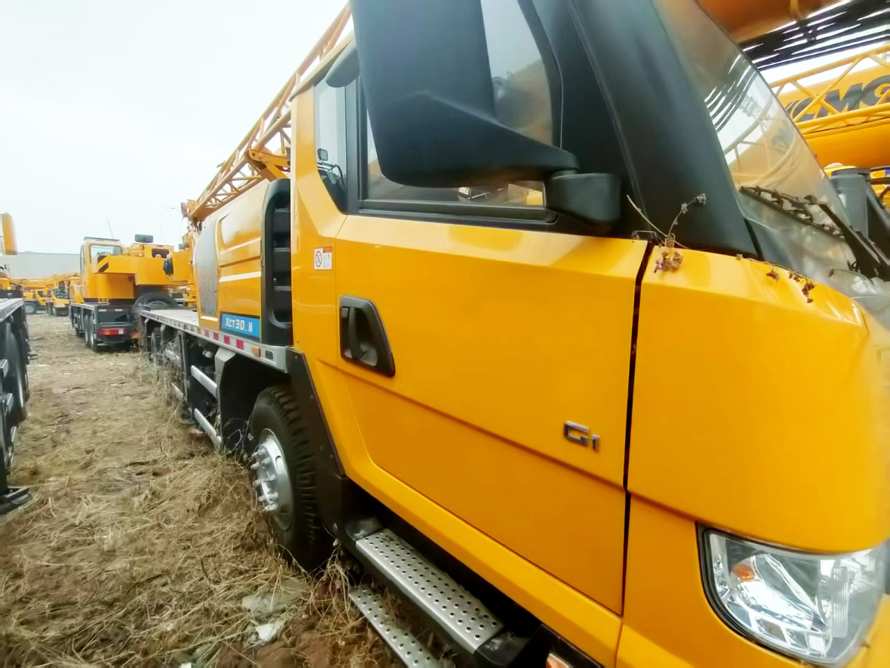 XCMG Official XCT30_M Used Hydraulic Arm Crane For Trucks With High Quality - Autokraana: pilt 2 XCMG Official XCT30_M Used Hydraulic Arm Crane For Trucks With High Quality - Autokraana: pilt 2