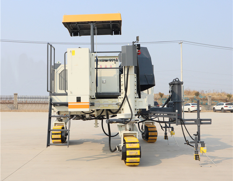 XCMG Official XGNC1800 Road Slipform Paver Concrete Curb Paver Machine - Betoonilaotur: pilt 5 XCMG Official XGNC1800 Road Slipform Paver Concrete Curb Paver Machine - Betoonilaotur: pilt 5