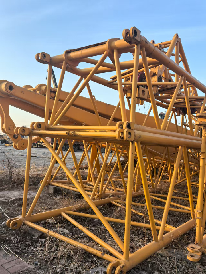 XCMG QAY500 used 500ton diesel all terrain truck crane with telescopic arm price - Maastikukraana: pilt 4 XCMG QAY500 used 500ton diesel all terrain truck crane with telescopic arm price - Maastikukraana: pilt 4