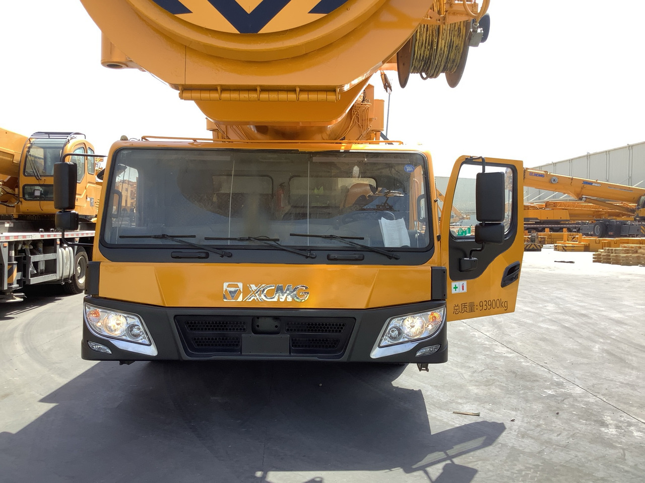 XCMG Second Hand All Terrain Cranes 800 Tons QAY800 Used Mobile Crane Hot Sale - Maastikukraana: pilt 3 XCMG Second Hand All Terrain Cranes 800 Tons QAY800 Used Mobile Crane Hot Sale - Maastikukraana: pilt 3