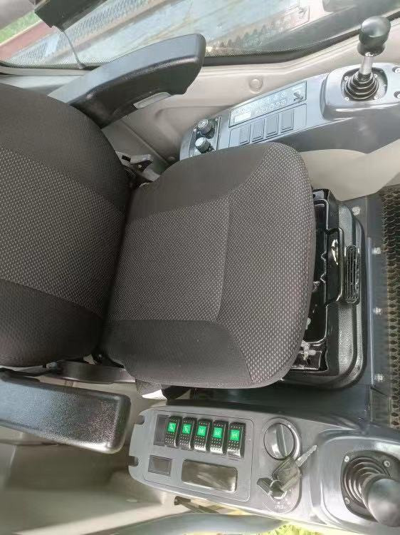 Suunatav sisetreimismasin XCMG Used HDD Horizontal Directional Drilling Rig Machine XZ680 For Mine Use: pilt 6