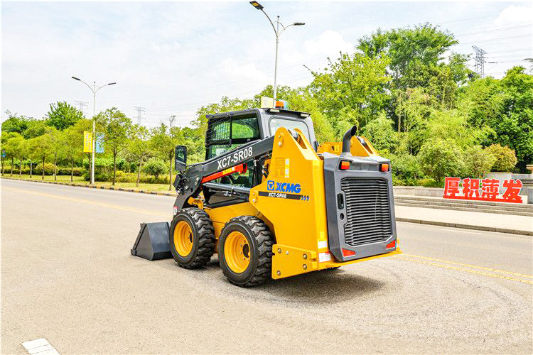 XCMG XC7-SR08 China brand XCMG mini wheel loader skid steer price - Kompaktlaadur: pilt 5 XCMG XC7-SR08 China brand XCMG mini wheel loader skid steer price - Kompaktlaadur: pilt 5