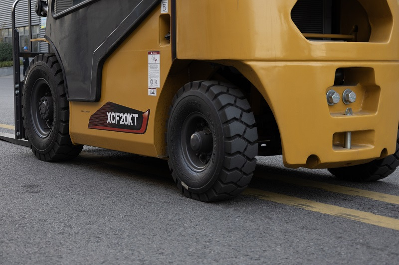 XCMG XCF-20KT small 2 ton counterbalanced Internal combustion forklift - Diiseltõstuk: pilt 4 XCMG XCF-20KT small 2 ton counterbalanced Internal combustion forklift - Diiseltõstuk: pilt 4