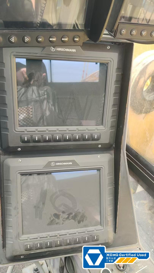 XCMG XGC650 650ton used hydraulic crawler crane for sale - Roomikkraana: pilt 5 XCMG XGC650 650ton used hydraulic crawler crane for sale - Roomikkraana: pilt 5