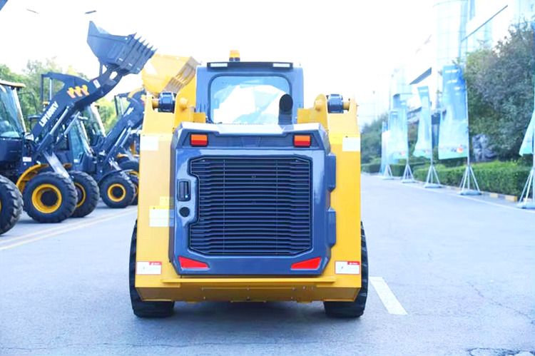 XCMG diesel skid steer wheel loader XC7-SR10 1ton machine price - Kompaktlaadur: pilt 2 XCMG diesel skid steer wheel loader XC7-SR10 1ton machine price - Kompaktlaadur: pilt 2