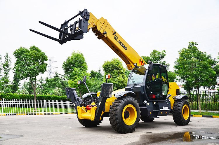 XCMG second hand telescopic boom forklift telehandler XC6-2506E price - Teleskooplaadur: pilt 5 XCMG second hand telescopic boom forklift telehandler XC6-2506E price - Teleskooplaadur: pilt 5