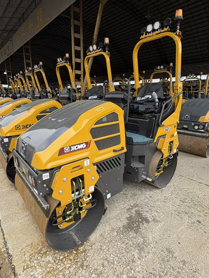 Mini teerull XCMG small XD120 Double Drum Vibratory Road Roller: pilt 9 Mini teerull XCMG small XD120 Double Drum Vibratory Road Roller: pilt 9