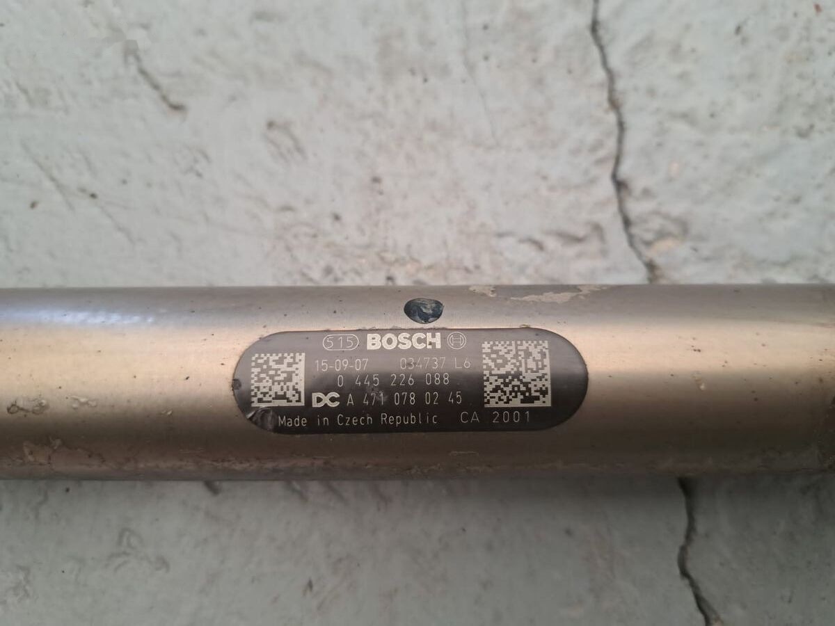 Commonrail pressure pipe Mercedes-Benz ACTROS MP4 A4710780245 Mercedes-Benz ACTROS MP4 truck - Kütusesüsteem - Veoauto: pilt 4 Commonrail pressure pipe Mercedes-Benz ACTROS MP4 A4710780245 Mercedes-Benz ACTROS MP4 truck - Kütusesüsteem - Veoauto: pilt 4