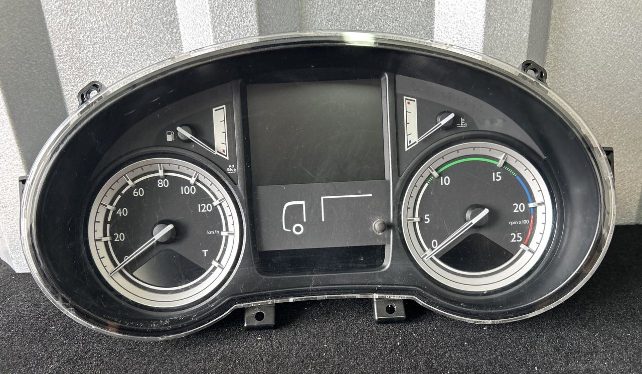 DAF CLOCK COUNTER DAF XF 106 2114867 - Armatuurlaud: pilt 1 DAF CLOCK COUNTER DAF XF 106 2114867 - Armatuurlaud: pilt 1