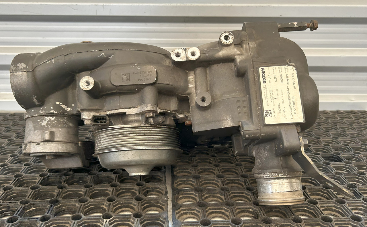 DAF COOLANT PUMP DAF XF 106 - Jahutusvedeliku pump: pilt 1 DAF COOLANT PUMP DAF XF 106 - Jahutusvedeliku pump: pilt 1