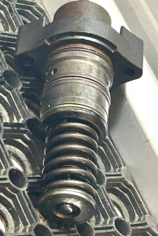 DAF FUEL PUMP INJECTOR DAF XF 106 480KM - Kütusepump: pilt 4 DAF FUEL PUMP INJECTOR DAF XF 106 480KM - Kütusepump: pilt 4