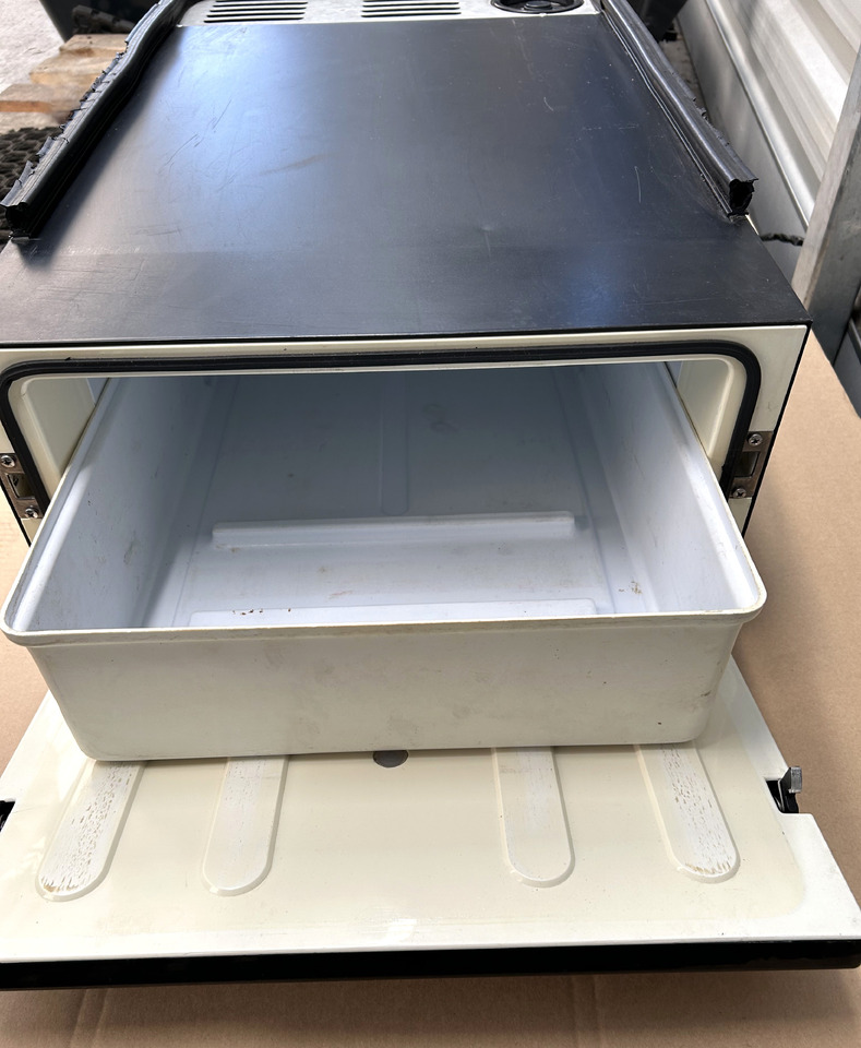DAF REFRIGERATOR FOR DAF XF 106 - Universaalosa: pilt 4 DAF REFRIGERATOR FOR DAF XF 106 - Universaalosa: pilt 4