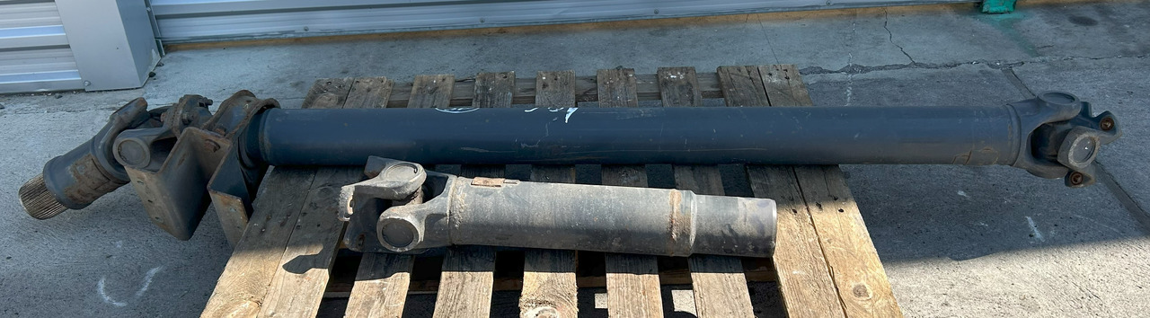 DAF XF 106 480 DRIVE SHAFT - Kardaan: pilt 1 DAF XF 106 480 DRIVE SHAFT - Kardaan: pilt 1