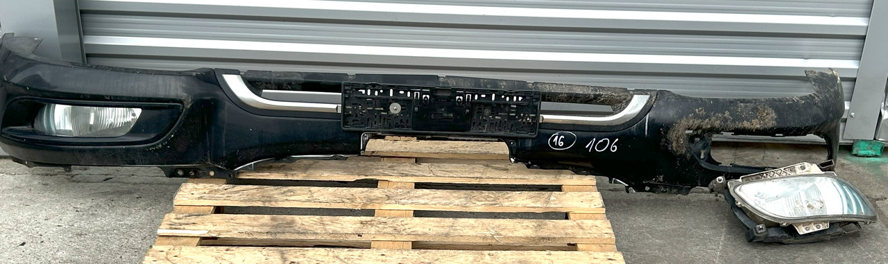 DAF XF 106 480 FRONT BUMPER WITH HALOGENS - Kaitseraud: pilt 1 DAF XF 106 480 FRONT BUMPER WITH HALOGENS - Kaitseraud: pilt 1