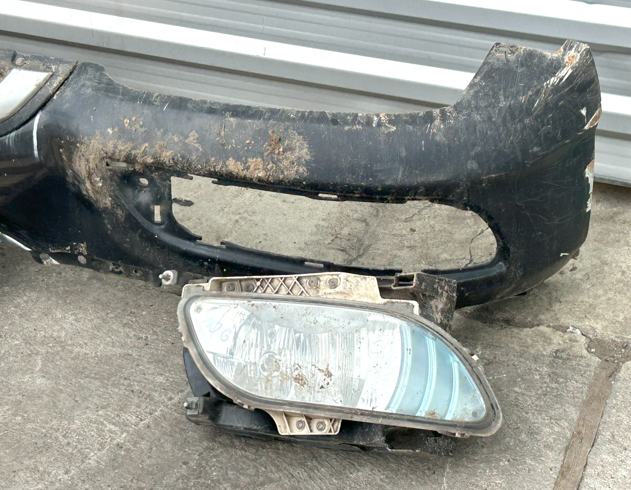 DAF XF 106 480 FRONT BUMPER WITH HALOGENS - Kaitseraud: pilt 4 DAF XF 106 480 FRONT BUMPER WITH HALOGENS - Kaitseraud: pilt 4