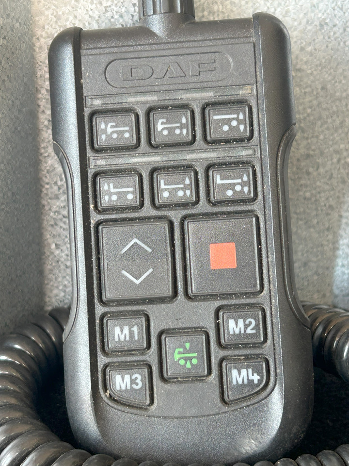 DAF XF 106 SUSPENSION AIRBAG REMOTE CONTROL - Vedrustus - Veoauto: pilt 2 DAF XF 106 SUSPENSION AIRBAG REMOTE CONTROL - Vedrustus - Veoauto: pilt 2