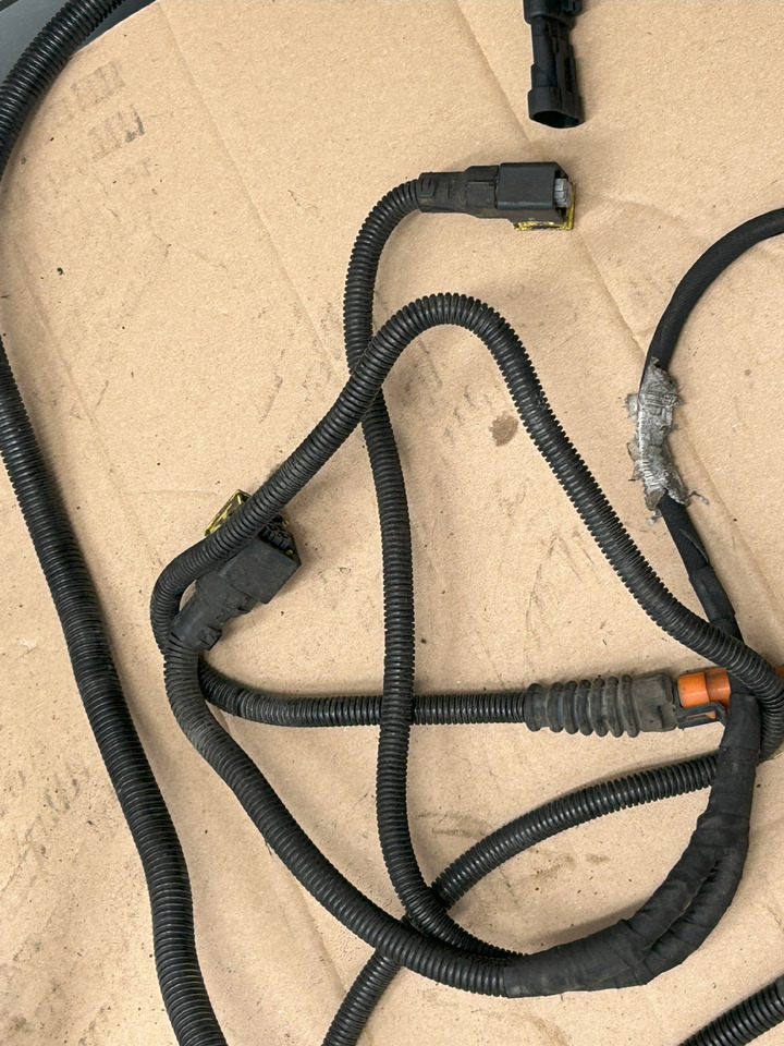 DAF XF 106 TRAILER SOCKET ELECTRICAL HARNESS - Kaablid/ Juhtmestik: pilt 4 DAF XF 106 TRAILER SOCKET ELECTRICAL HARNESS - Kaablid/ Juhtmestik: pilt 4