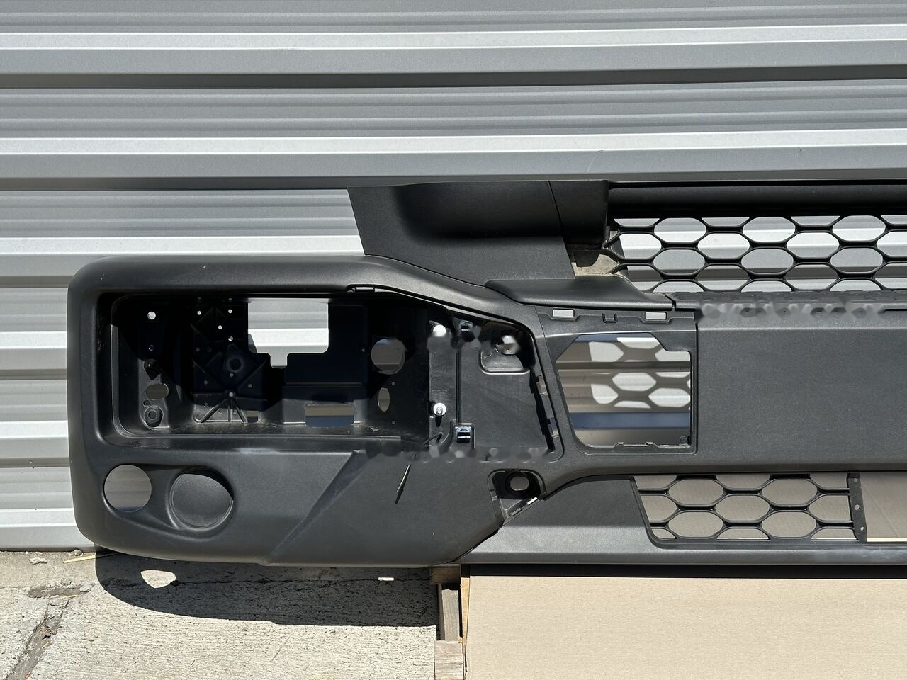 IVECO EUROCARGO 5801696199 IVECO 5801696199 - Kaitseraud - Veoauto: pilt 2 IVECO EUROCARGO 5801696199 IVECO 5801696199 - Kaitseraud - Veoauto: pilt 2
