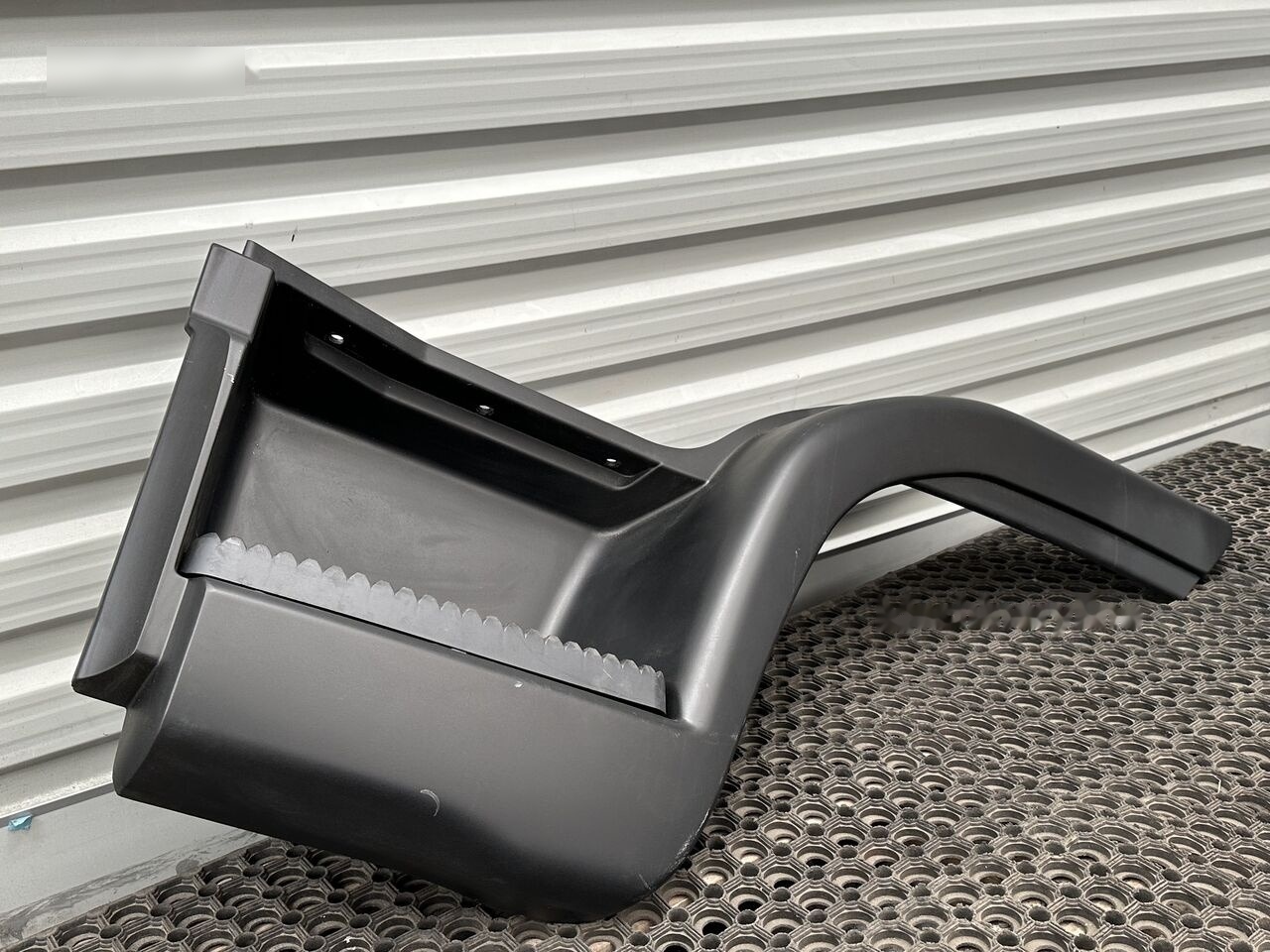 IVECO EUROCARGO LEFT 50403909 IVECO 50403909 - Asteraud - Veoauto: pilt 2 IVECO EUROCARGO LEFT 50403909 IVECO 50403909 - Asteraud - Veoauto: pilt 2