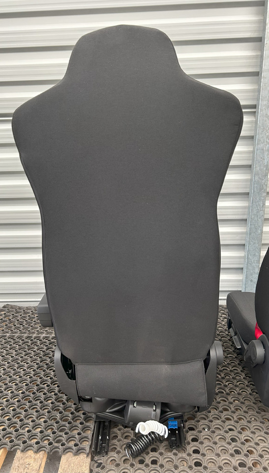 IVECO NEW SEAT IVECO S-WAY - Iste: pilt 3 IVECO NEW SEAT IVECO S-WAY - Iste: pilt 3