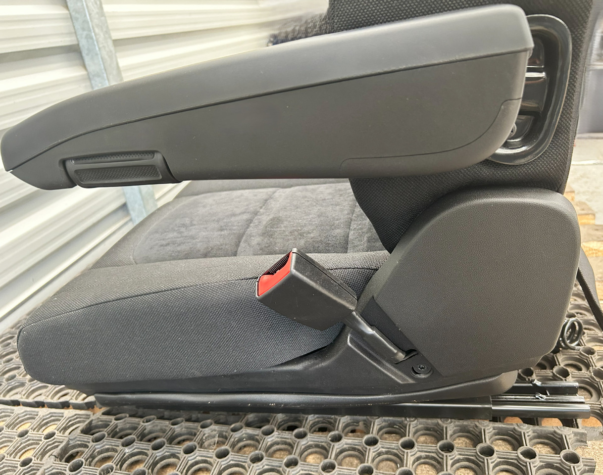 IVECO NEW SEAT IVECO S-WAY - Iste: pilt 5 IVECO NEW SEAT IVECO S-WAY - Iste: pilt 5