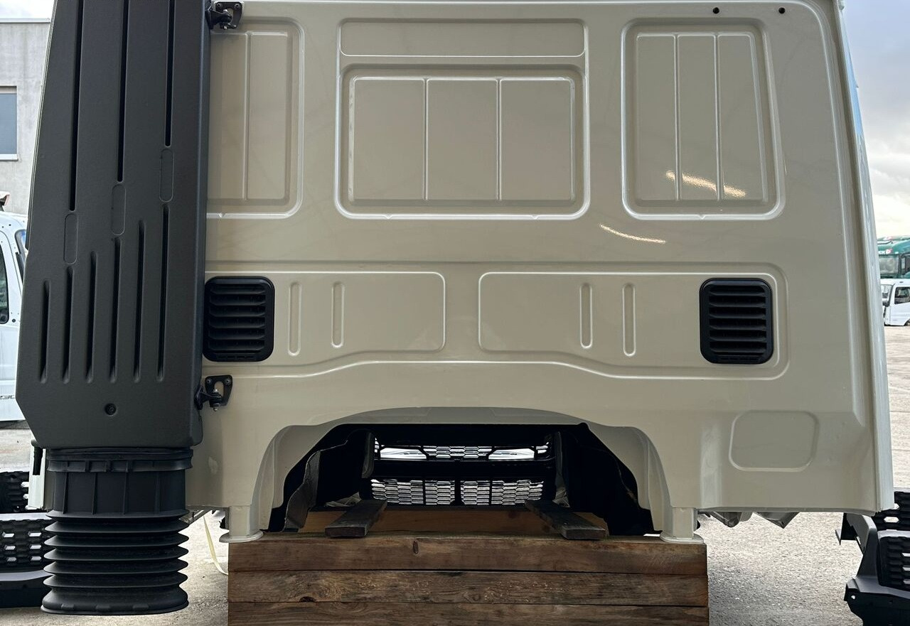 IVECO S-WAY truck - Kabiin - Veoauto: pilt 2 IVECO S-WAY truck - Kabiin - Veoauto: pilt 2