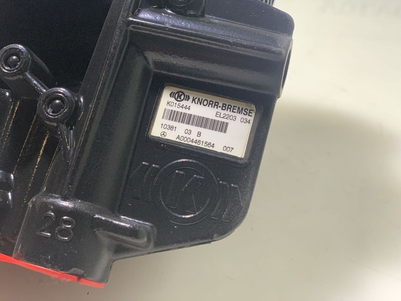 Knorr-Bremse EAC2 APM 0004461564 Mercedes-Benz ACTROS truck - Piduriosad - Veoauto: pilt 5 Knorr-Bremse EAC2 APM 0004461564 Mercedes-Benz ACTROS truck - Piduriosad - Veoauto: pilt 5