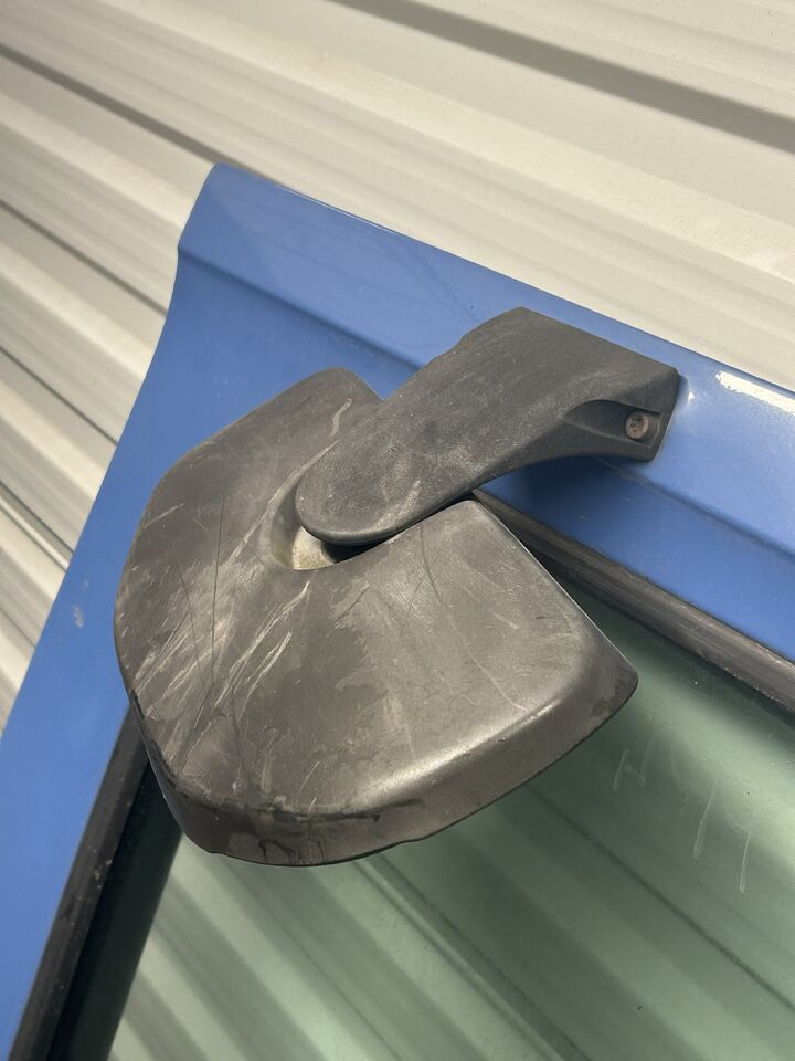 MERCEDES ACTROS MP4 DOOR RIGHT EITH RAMP MIRROR - Uks ja varuosad: pilt 5 MERCEDES ACTROS MP4 DOOR RIGHT EITH RAMP MIRROR - Uks ja varuosad: pilt 5