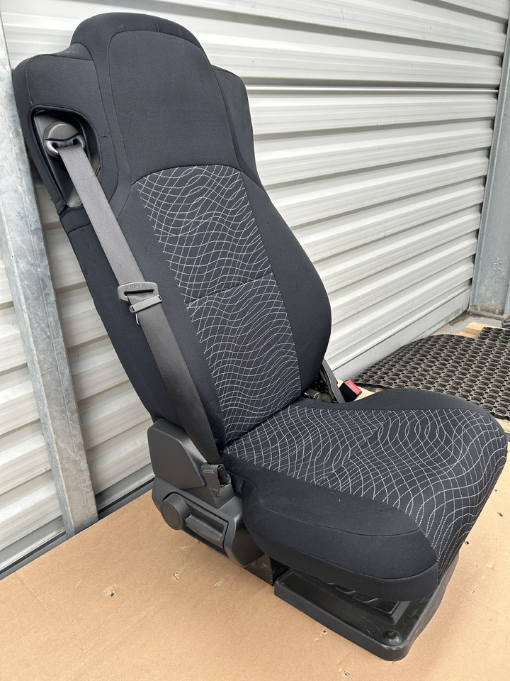 MERCEDES ACTROS MP4 PASSENGER SEAT - Iste: pilt 3 MERCEDES ACTROS MP4 PASSENGER SEAT - Iste: pilt 3