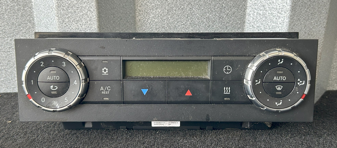 MERCEDES AIR CONDITIONING CONTROL PANEL AROCS MP4 - Kliimaseadme osa: pilt 1 MERCEDES AIR CONDITIONING CONTROL PANEL AROCS MP4 - Kliimaseadme osa: pilt 1