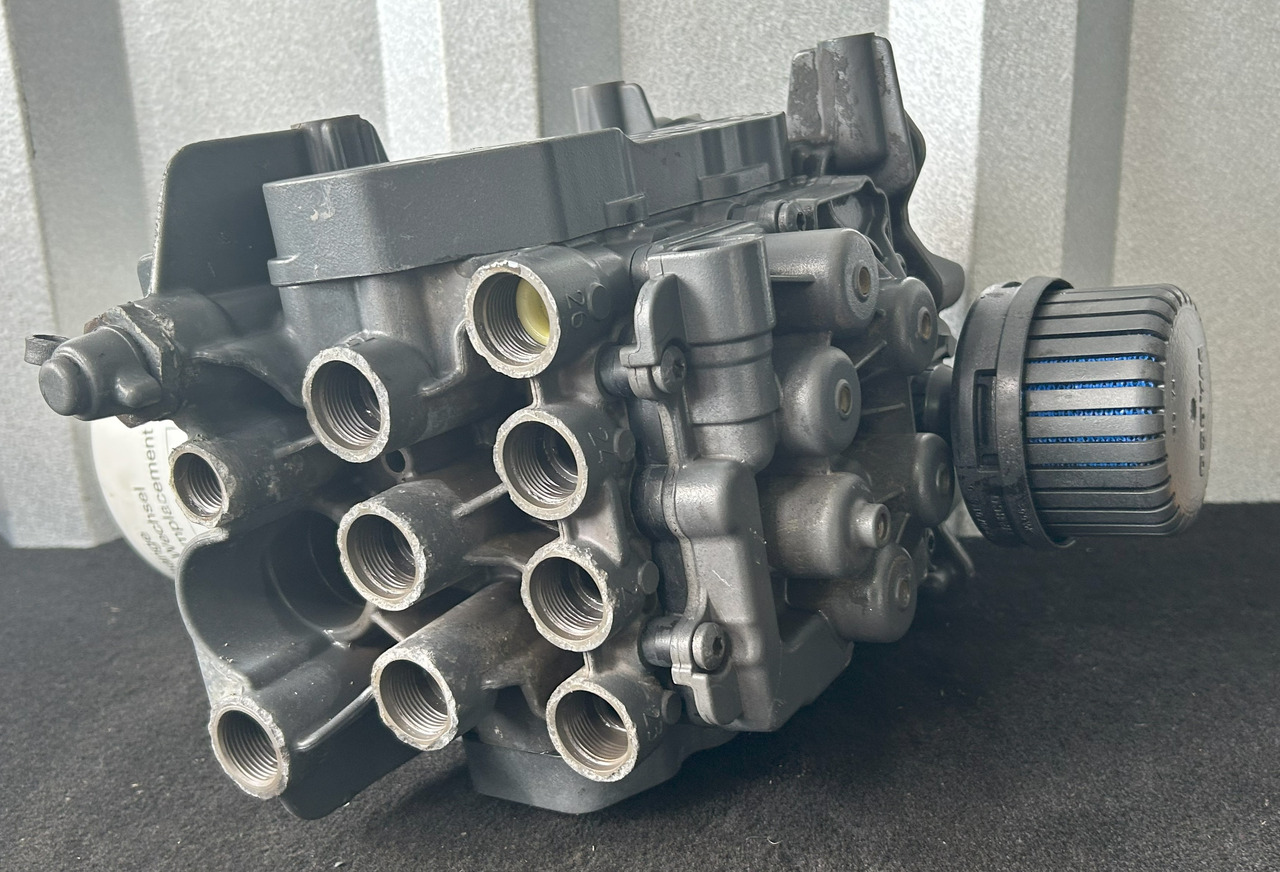 MERCEDES-BENZ ACTROS MP4 EAPU AIR DRYER EL 2204 - Piduriosad - Veoauto: pilt 5 MERCEDES-BENZ ACTROS MP4 EAPU AIR DRYER EL 2204 - Piduriosad - Veoauto: pilt 5