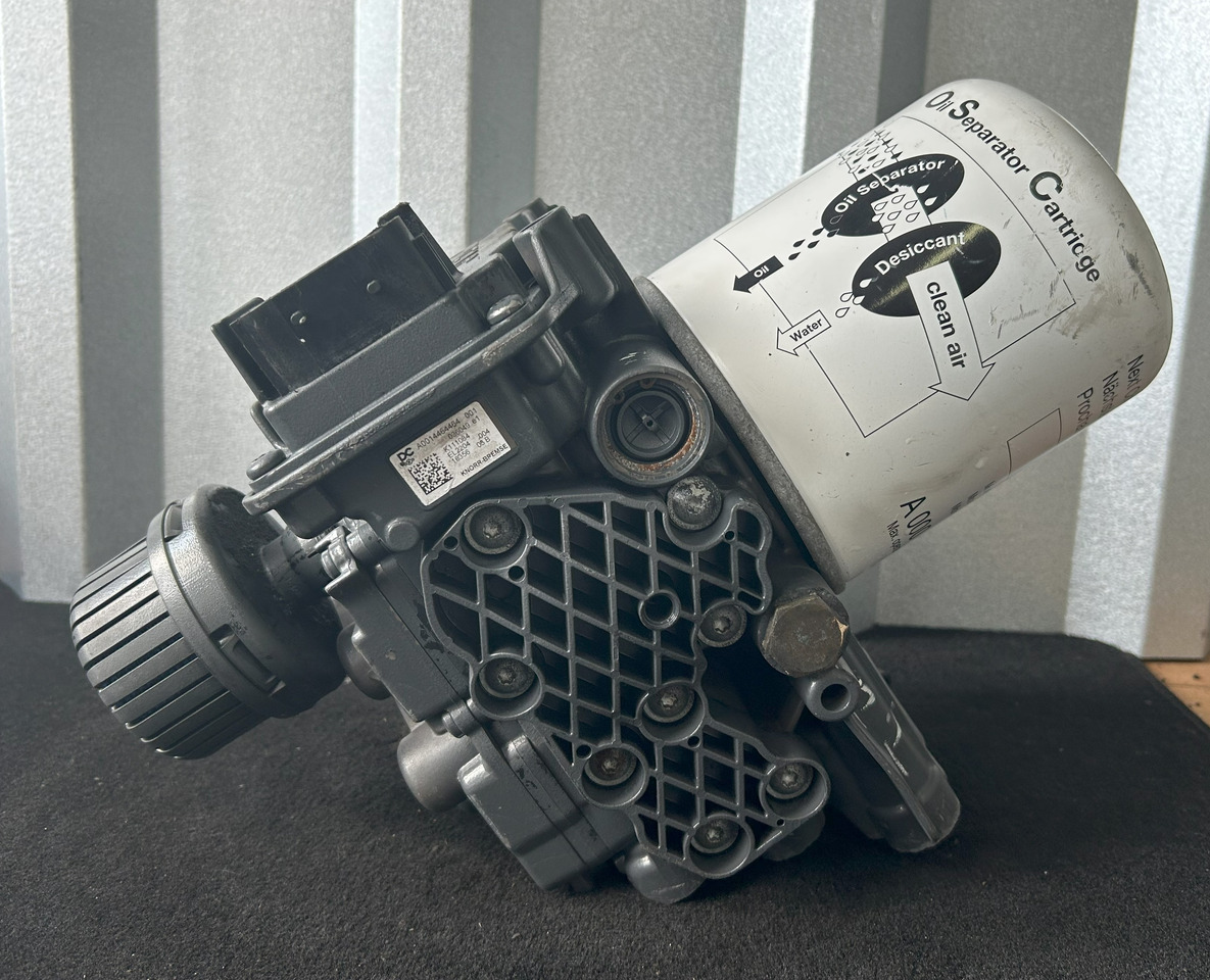 MERCEDES-BENZ ACTROS MP4 EAPU AIR DRYER EL 2204 - Piduriosad - Veoauto: pilt 2 MERCEDES-BENZ ACTROS MP4 EAPU AIR DRYER EL 2204 - Piduriosad - Veoauto: pilt 2