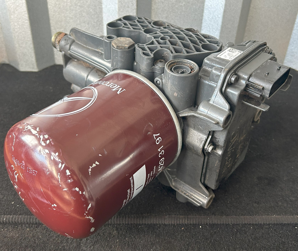MERCEDES-BENZ ACTROS MP4 EAPU AIR DRYER - Piduriosad - Veoauto: pilt 5 MERCEDES-BENZ ACTROS MP4 EAPU AIR DRYER - Piduriosad - Veoauto: pilt 5