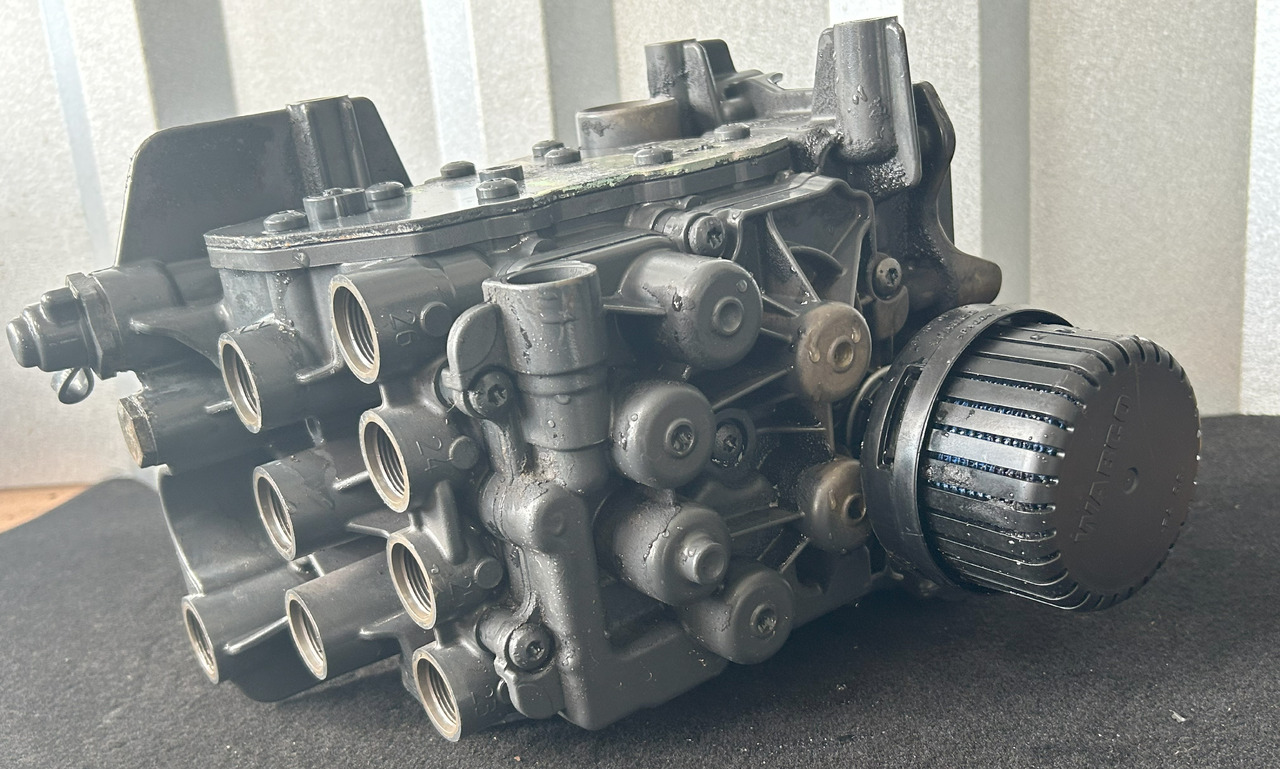 MERCEDES-BENZ ACTROS MP4 EAPU AIR DRYER - Piduriosad - Veoauto: pilt 3 MERCEDES-BENZ ACTROS MP4 EAPU AIR DRYER - Piduriosad - Veoauto: pilt 3