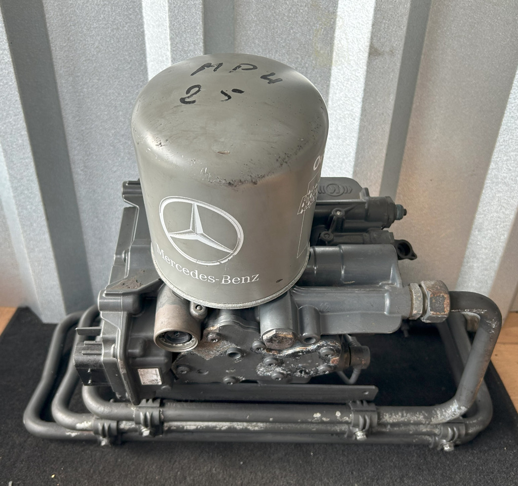 MERCEDES-BENZ ACTROS MP4 EAPU AIR DRYER WITH COIL - Piduriosad - Veoauto: pilt 4 MERCEDES-BENZ ACTROS MP4 EAPU AIR DRYER WITH COIL - Piduriosad - Veoauto: pilt 4