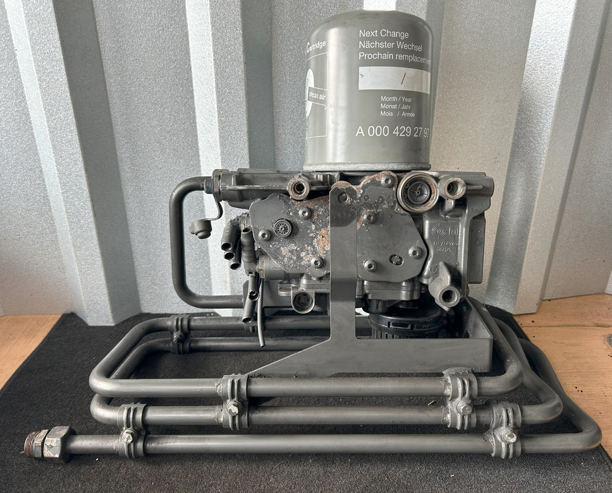 MERCEDES-BENZ ACTROS MP4 EAPU AIR DRYER WITH COIL - Piduriosad - Veoauto: pilt 1 MERCEDES-BENZ ACTROS MP4 EAPU AIR DRYER WITH COIL - Piduriosad - Veoauto: pilt 1