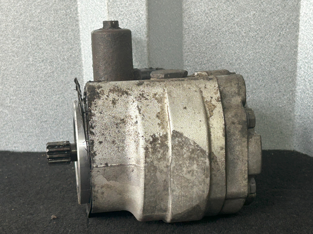 MERCEDES-BENZ ACTROS MP4 POWER STEERING PUMP - Roolipump - Veoauto: pilt 2 MERCEDES-BENZ ACTROS MP4 POWER STEERING PUMP - Roolipump - Veoauto: pilt 2