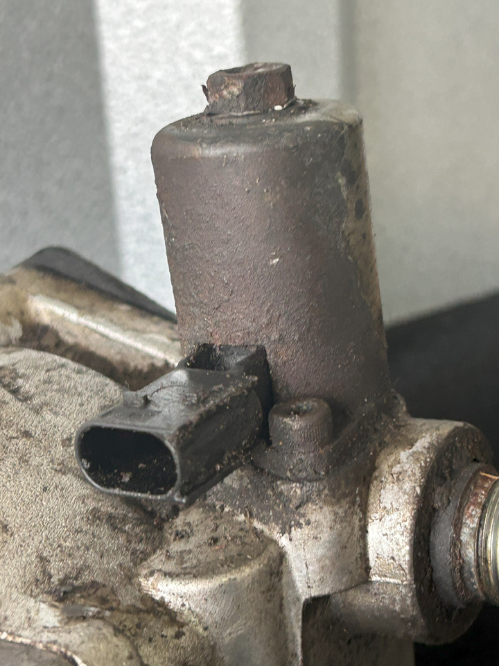 MERCEDES-BENZ ACTROS MP4 POWER STEERING PUMP - Roolipump - Veoauto: pilt 4 MERCEDES-BENZ ACTROS MP4 POWER STEERING PUMP - Roolipump - Veoauto: pilt 4