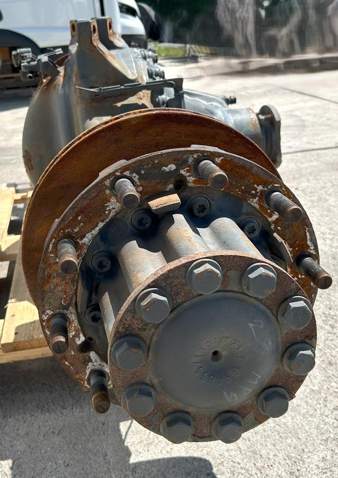MERCEDES-BENZ REAR AXLE + HUBS ACTROS MP4 R440-13 2,533 - Tagatelg - Veoauto: pilt 3 MERCEDES-BENZ REAR AXLE + HUBS ACTROS MP4 R440-13 2,533 - Tagatelg - Veoauto: pilt 3