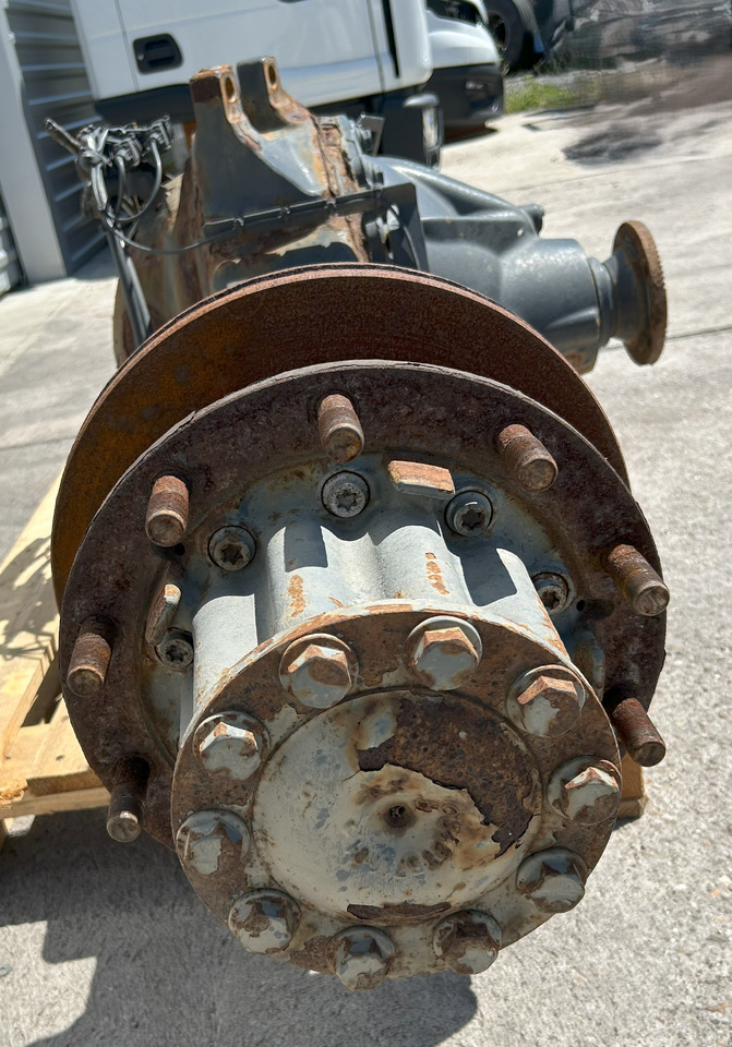 MERCEDES-BENZ REAR AXLE + HUBS ACTROS MP4 R440-13 2,846 - Tagatelg - Veoauto: pilt 2 MERCEDES-BENZ REAR AXLE + HUBS ACTROS MP4 R440-13 2,846 - Tagatelg - Veoauto: pilt 2
