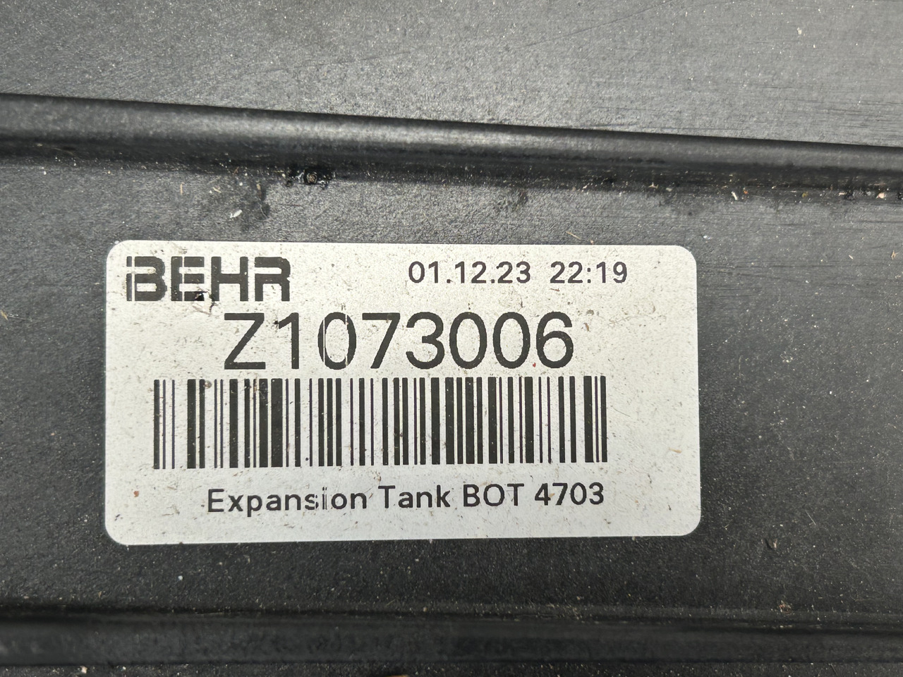 MERCEDES COOLANT EXPANSION TANK AROCS ACTROS MP4 MP5 - Paisupaak: pilt 5 MERCEDES COOLANT EXPANSION TANK AROCS ACTROS MP4 MP5 - Paisupaak: pilt 5