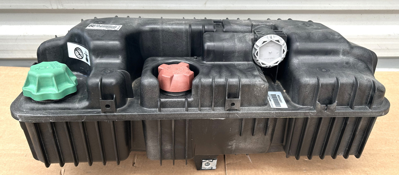 MERCEDES COOLANT EXPANSION TANK AROCS ACTROS MP4 MP5 - Paisupaak: pilt 1 MERCEDES COOLANT EXPANSION TANK AROCS ACTROS MP4 MP5 - Paisupaak: pilt 1