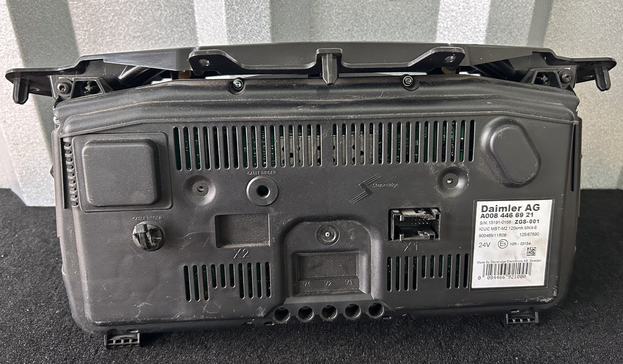 MERCEDES COUNTER ACTROS MP4 A0084466921 - Armatuurlaud: pilt 4 MERCEDES COUNTER ACTROS MP4 A0084466921 - Armatuurlaud: pilt 4