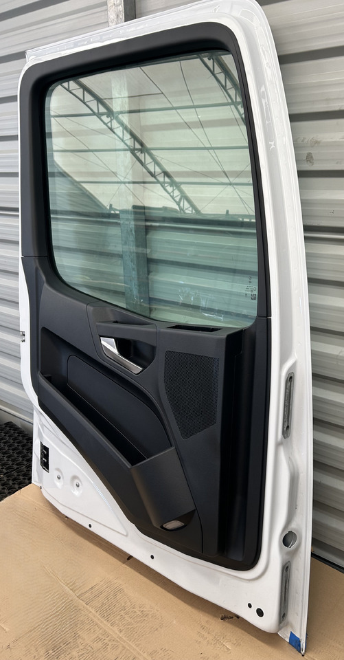 MERCEDES DOOR LEFT narrow cab M-CLASSIC SPACE ACTROS AROCS MP4 MP5 BRAND NEW - Uks ja varuosad: pilt 3 MERCEDES DOOR LEFT narrow cab M-CLASSIC SPACE ACTROS AROCS MP4 MP5 BRAND NEW - Uks ja varuosad: pilt 3